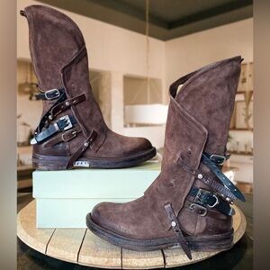 Rare A.S.98 Asymmetrical Statement Tall Leather Boots - Size 37 / EUC